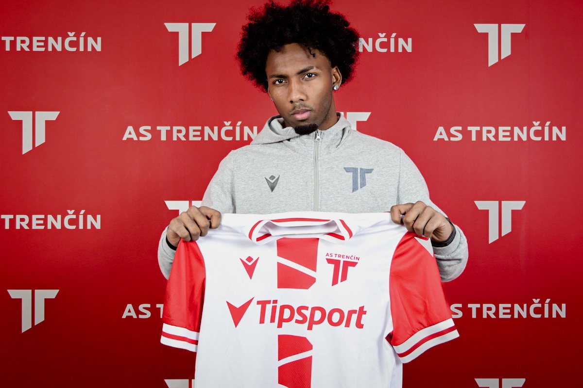 Midfielder Molik Khan signs with AS Trenčín