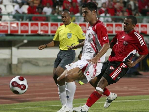 Hayden Tinto keeping a close eye on a Costa Rican attacker.